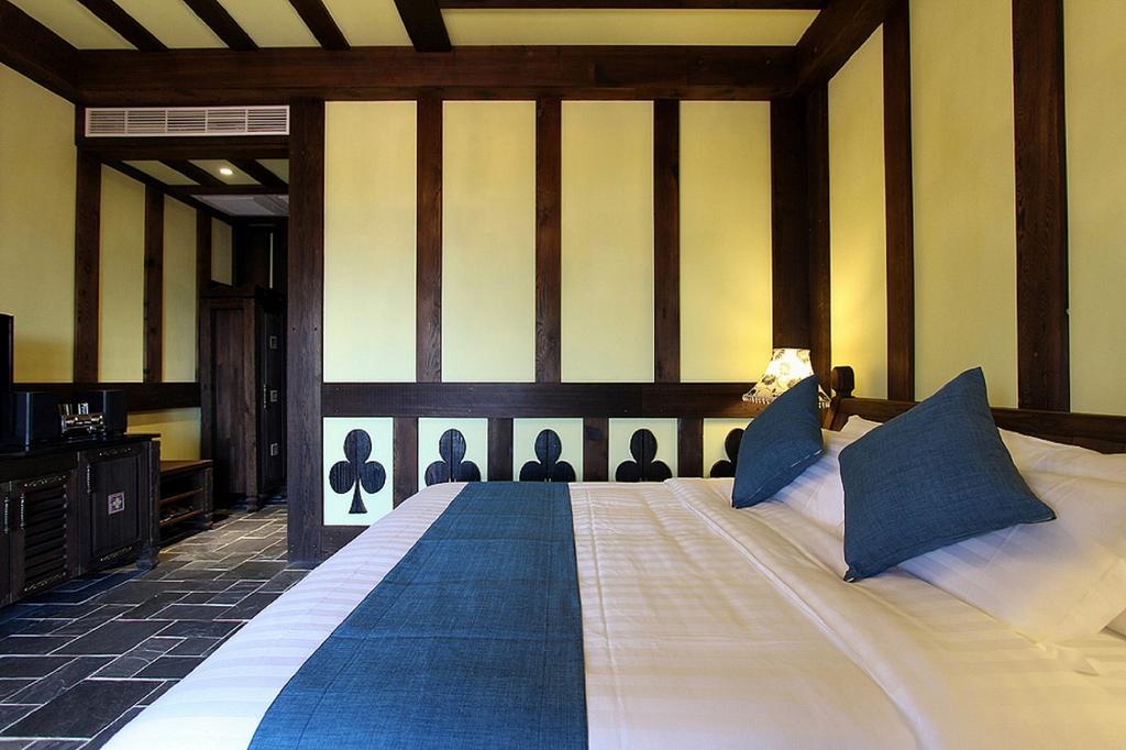 Tudor Dynasty Homestay Yanliau Zimmer foto